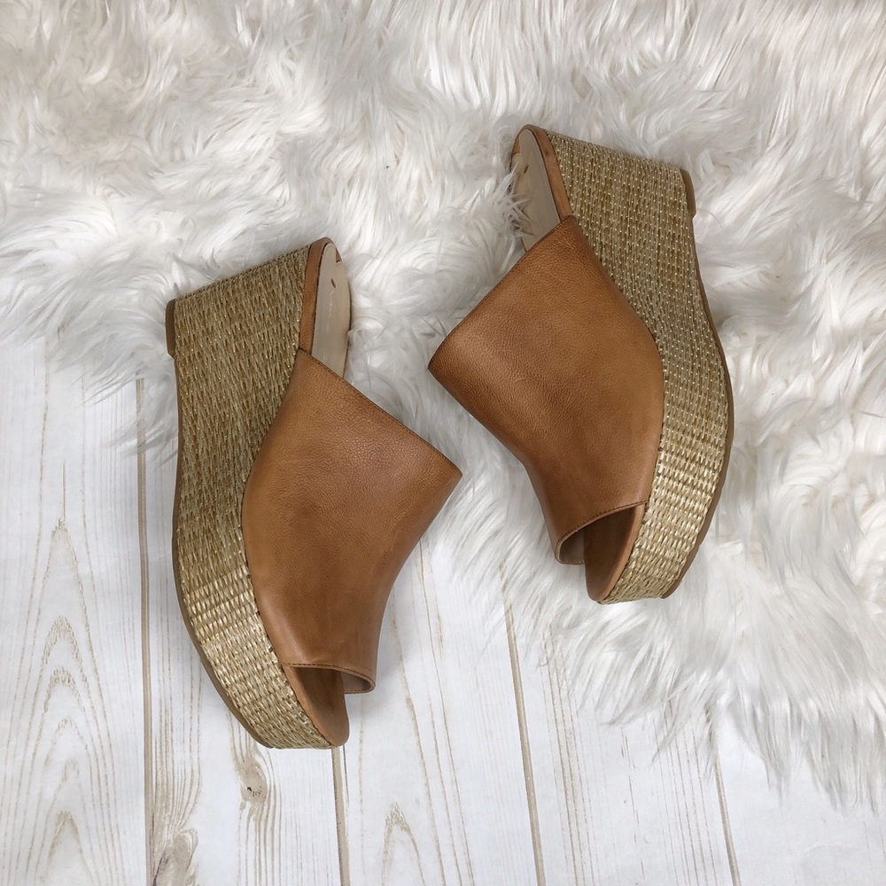 🆕 Via Spiga Brown Leather Wedge‎ Sandals